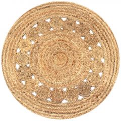 Плетен килим с дизайн